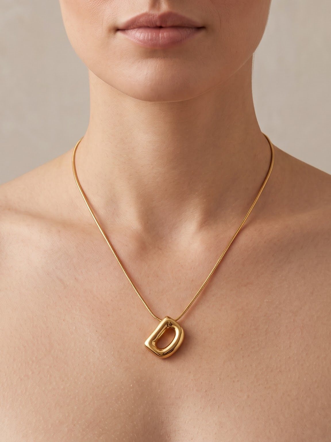 Ela Bold Minimalist Alphabet D Necklace