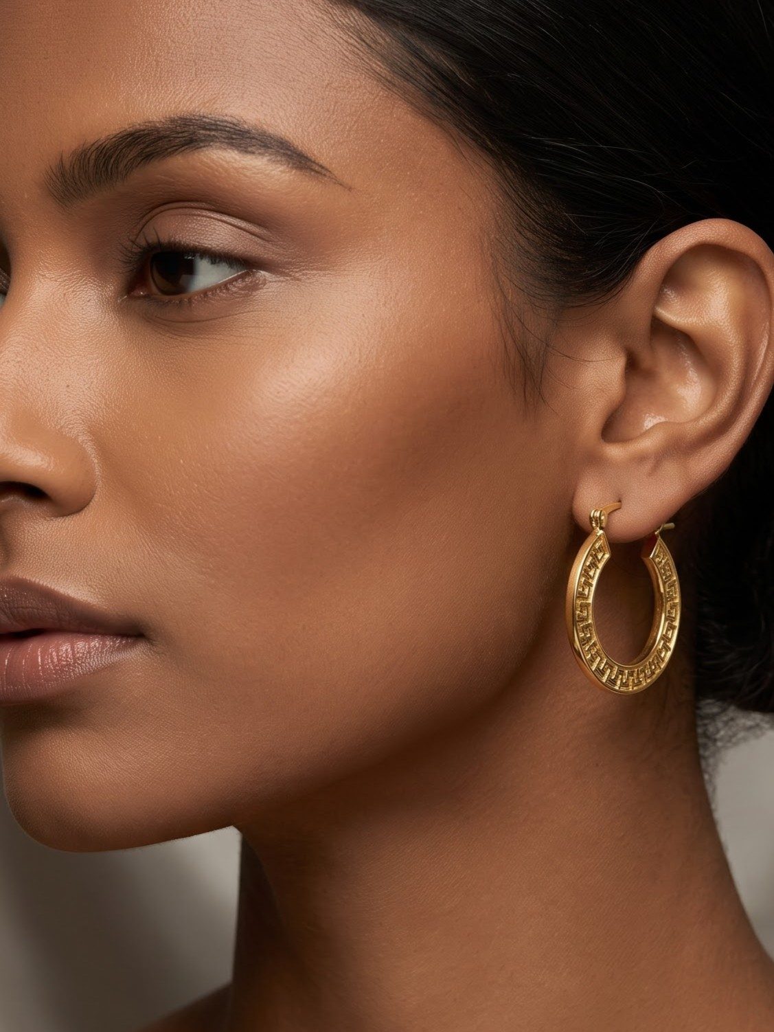 Saira Hoop Earrings for Everyday Glam