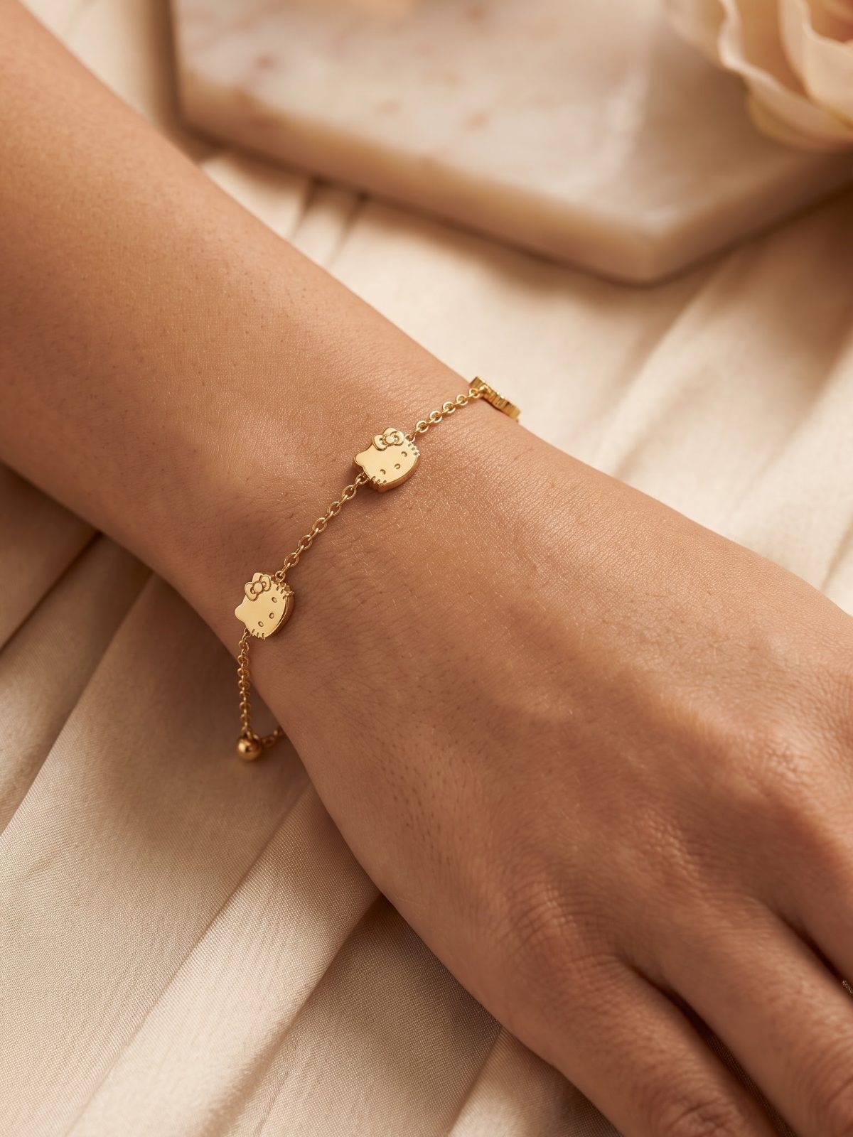 Shivika Daily Wear Chain Bracelet