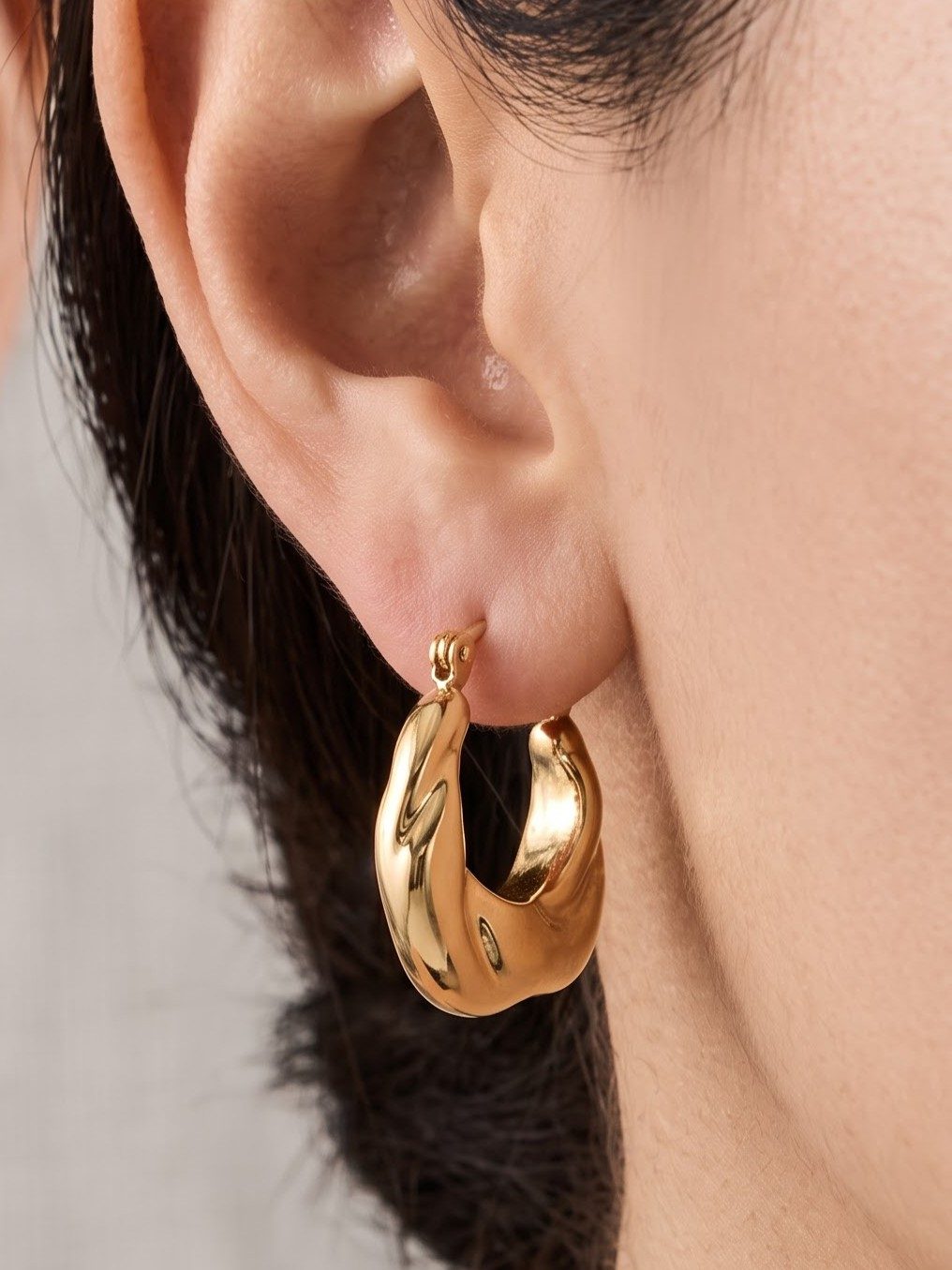Anushka Unique Hoop Earrings