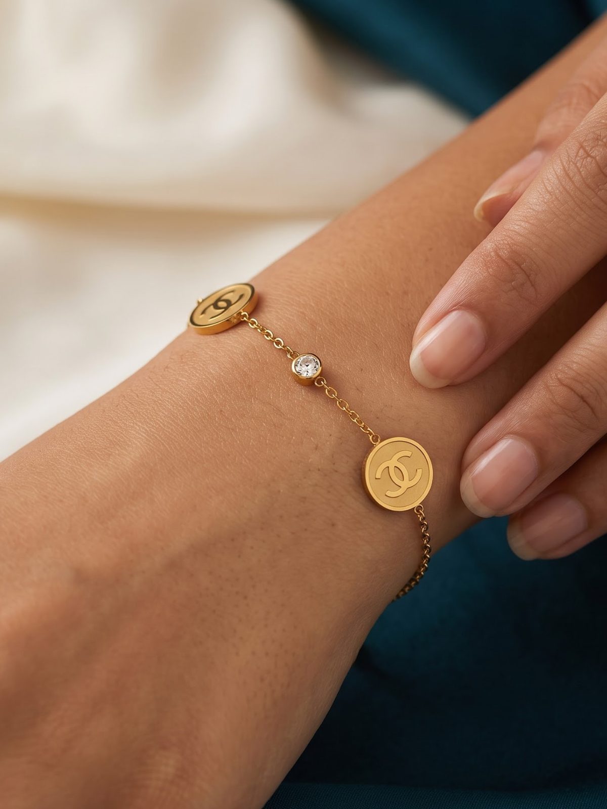 Taashi American Diamond Solitaire Bracelet