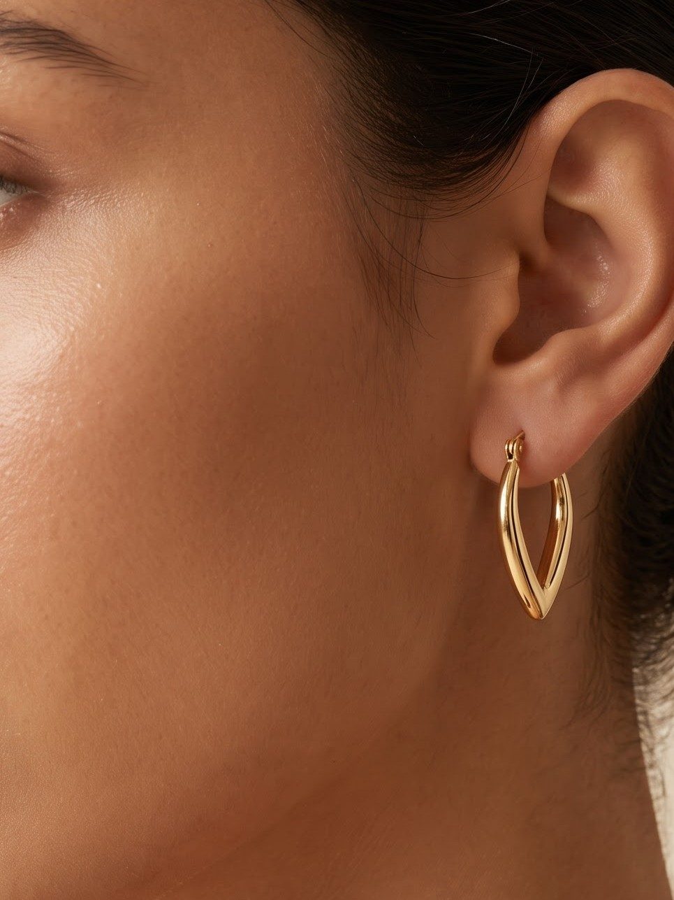 Kiara Minimalist Double Hoop Design
